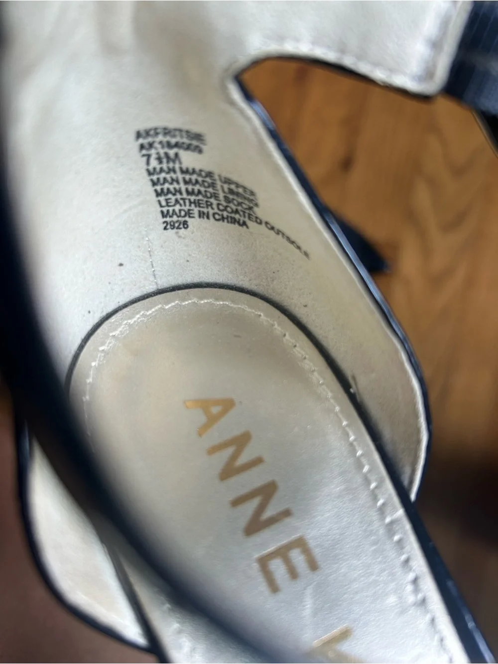 Ann KLein Iflex Ankle Straps Pumps Pointed Toe Navy Blue Textured Panel 7.5 Heel